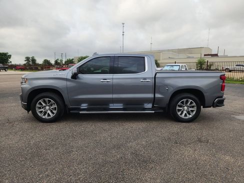 Used 2022 Chevrolet Silverado 1500 High Country w/ Safety Package II RWD image 4