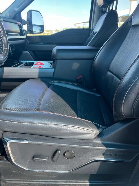 Used 2024 Ford F250 Lariat w/ Sport Appearance Package AWD/4WD image 13