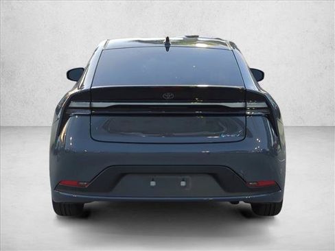 New 2026 Toyota Prius Plug-In Hybrid FWD image 8
