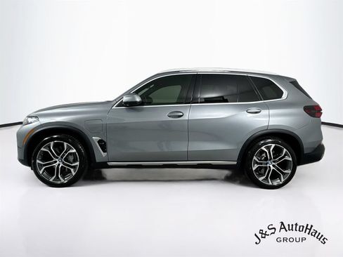 Used 2024 BMW X5 xDrive50e w/ Premium Package AWD/4WD image 4