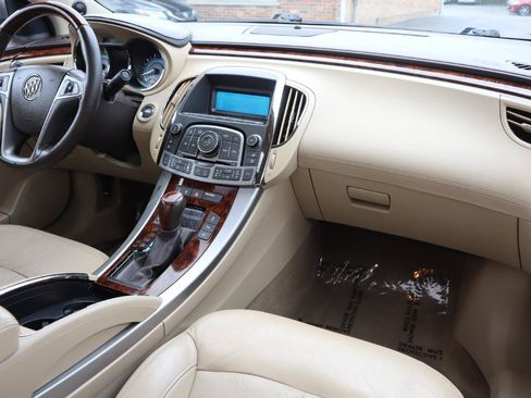 Used 2010 Buick LaCrosse CXL w/ Luxury Package AWD/4WD image 11