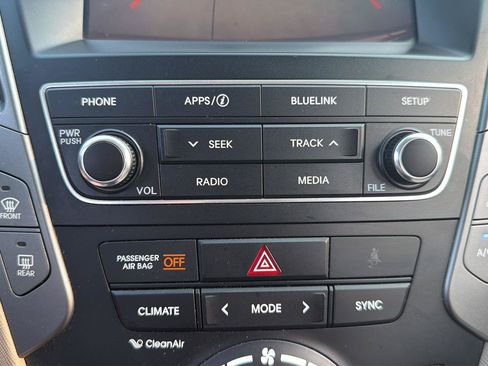 Used 2017 Hyundai Santa Fe Sport FWD image 8
