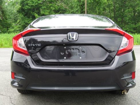 Used 2016 Honda Civic EX image 6