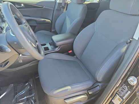 Used 2019 Kia Sorento L image 16