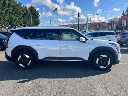 Certified 2025 Kia EV9 Wind image 6