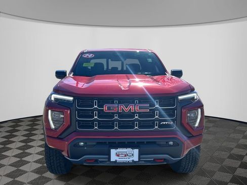 Used 2024 GMC Canyon AT4 image 2