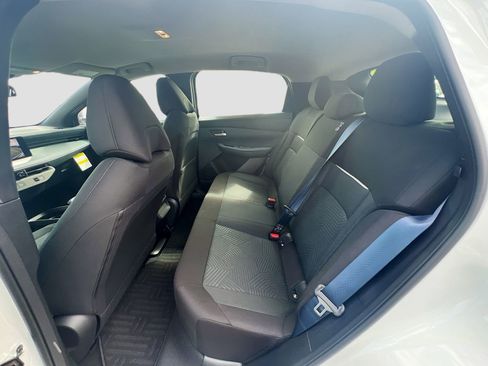 New 2026 Nissan Leaf FWD image 24