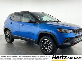 Used 2025 Jeep Compass Trailhawk video 1