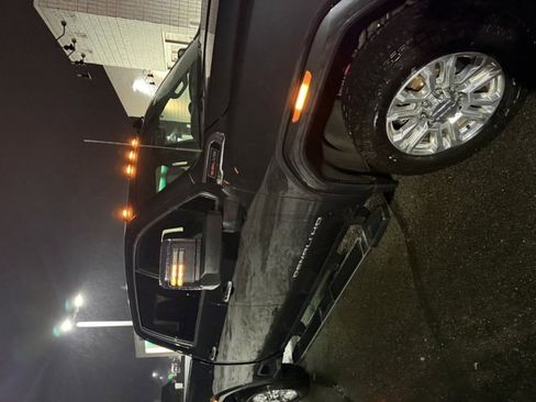 Used 2020 GMC Sierra 2500 Denali w/ Denali Ultimate Package image 1