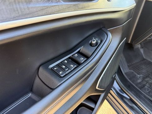 Used 2023 Jeep Grand Cherokee 4WD 4xe image 19