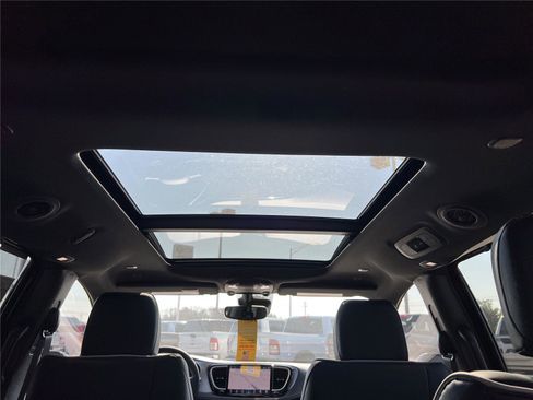 New 2026 Chrysler Pacifica Limited w/ S Appearance Package image 23