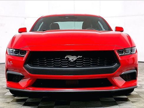 Used 2024 Ford Mustang Coupe image 3