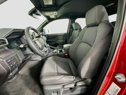 Used 2026 Toyota Tacoma SR5 AWD/4WD image 13