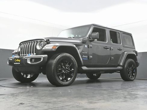 Used 2022 Jeep Wrangler Unlimited Sahara w/ Cold Weather Group image 53