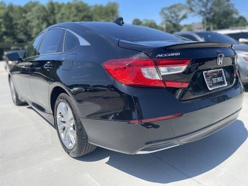 Used 2018 Honda Accord LX image 8
