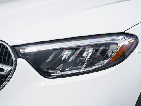 Certified 2025 Mercedes-Benz GLC 300 4MATIC image 12