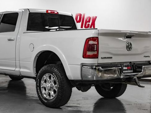 Used 2020 RAM 2500 Laramie AWD/4WD image 13