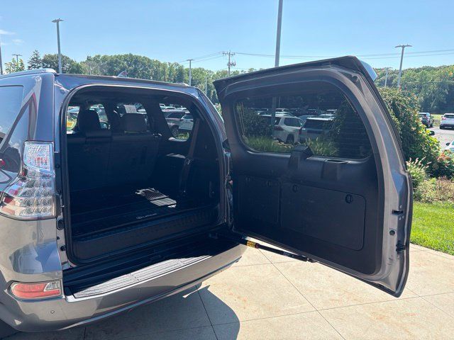 Used 2020 Lexus GX 460 Premium w/ Premium Package AWD/4WD image 32