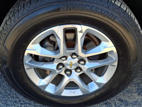 Used 2018 Chevrolet Traverse LT AWD/4WD image 8