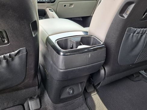 Used 2022 Kia Telluride S image 30