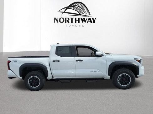New 2026 Toyota Tacoma TRD Off-Road AWD/4WD image 3