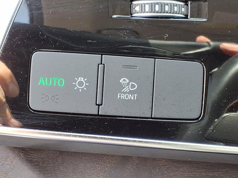 Used 2022 Audi Q8 Premium Plus AWD/4WD image 15