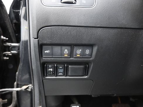 Used 2019 Nissan Armada Platinum w/ Captain's Chairs Package AWD/4WD image 19