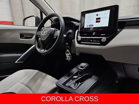 New 2026 Toyota Corolla Cross L image 25