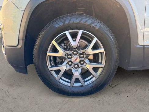 Used 2023 GMC Acadia SLT AWD/4WD image 14