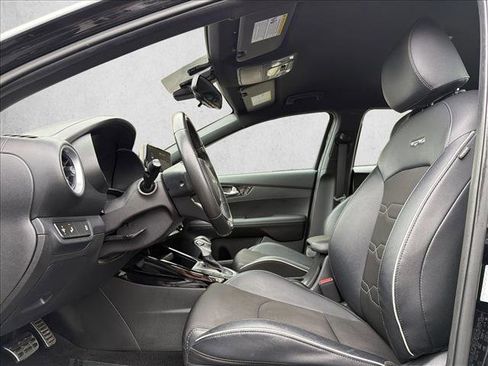 Used 2023 Kia Forte GT-Line image 11