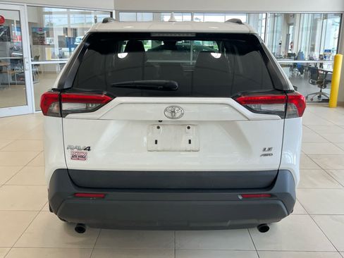 Used 2020 Toyota RAV4 LE w/ All Weather Liner Package AWD/4WD image 5
