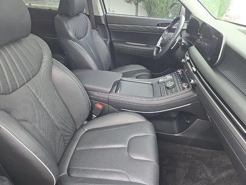 Certified 2024 Hyundai Palisade Limited AWD/4WD image 31