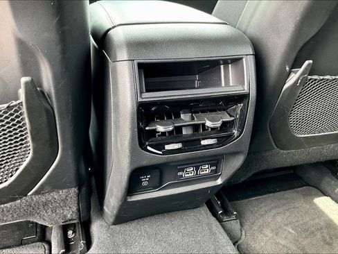 Used 2025 Jeep Grand Cherokee Altitude AWD/4WD image 11