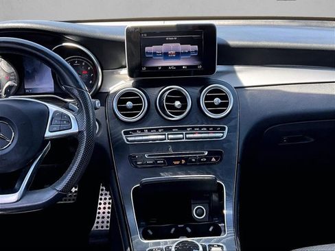 Used 2019 Mercedes-Benz GLC 300 image 8