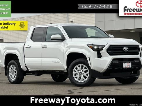 Used 2024 Toyota Tacoma SR5 AWD/4WD image 1