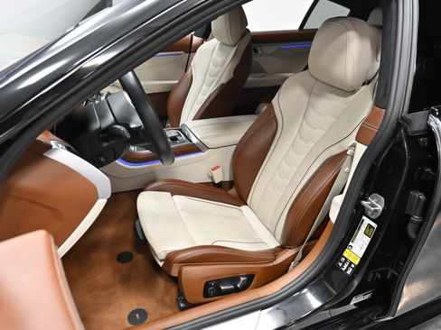 Used 2023 BMW ALPINA B8 xDrive Gran Coupe AWD/4WD image 5