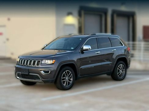 Used 2017 Jeep Grand Cherokee Limited RWD image 3