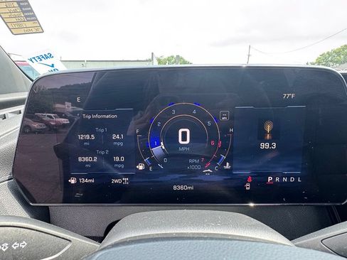 Used 2026 Chevrolet Traverse Z71 AWD/4WD image 32