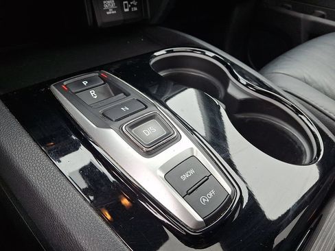 Used 2021 Honda Pilot Touring image 18