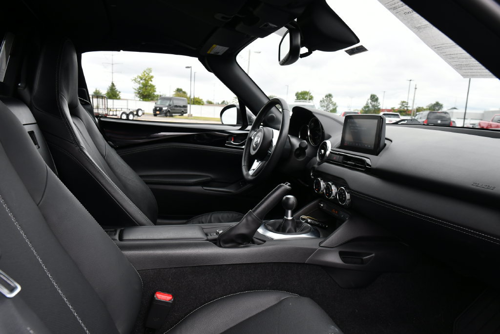 Used 2021 MAZDA MX-5 Miata RF Grand Touring RWD image 23