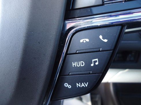 Used 2020 Lincoln Navigator Black Label w/ Cargo Convenience Package image 23