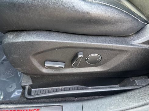 Used 2019 Ford Edge ST w/ Equipment Group 401A image 6