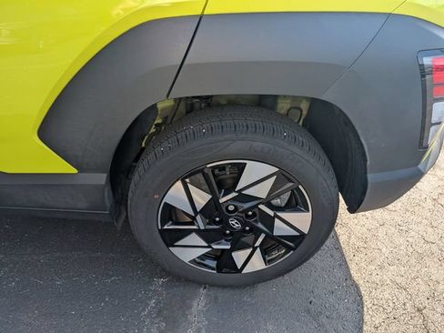 Certified 2025 Hyundai Kona SEL AWD/4WD image 22