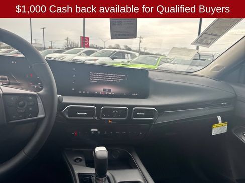 New 2026 Nissan Sentra SR w/ SR Premium Package FWD image 18