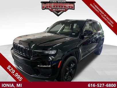 Used 2023 Jeep Grand Cherokee Limited w/ Black Appearance Package
