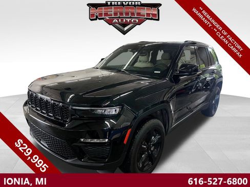Used 2023 Jeep Grand Cherokee Limited w/ Black Appearance Package AWD/4WD image 1