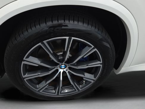 Certified 2024 BMW X5 xDrive40i w/ M Sport Package AWD/4WD image 41
