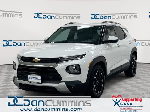 Used 2023 Chevrolet TrailBlazer LT FWD image 1