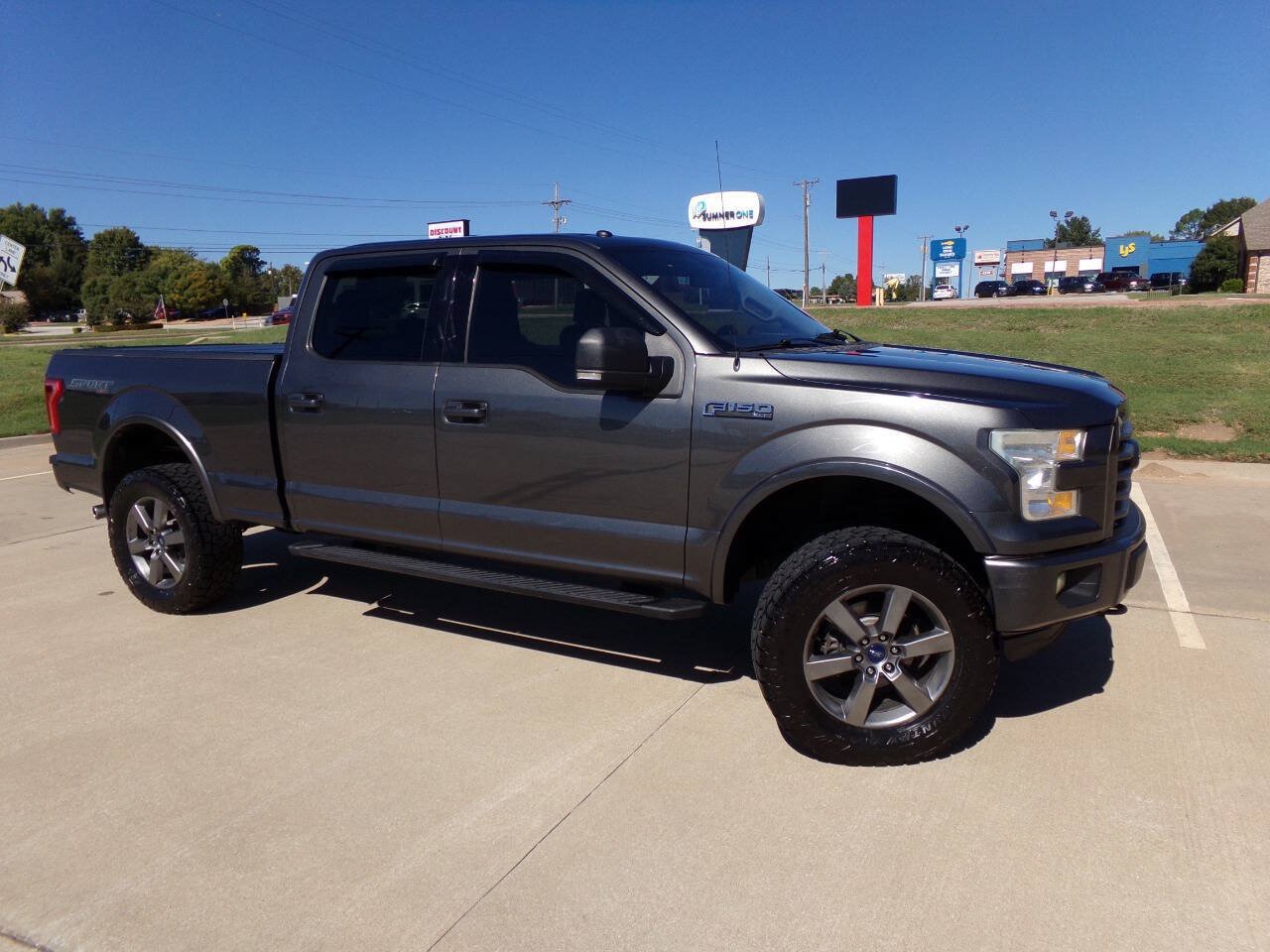 Used 2016 Ford F150 XLT w/ Equipment Group 301A Mid AWD/4WD image 10