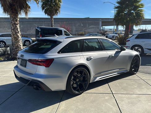 Used 2025 Audi RS 6 performance image 6